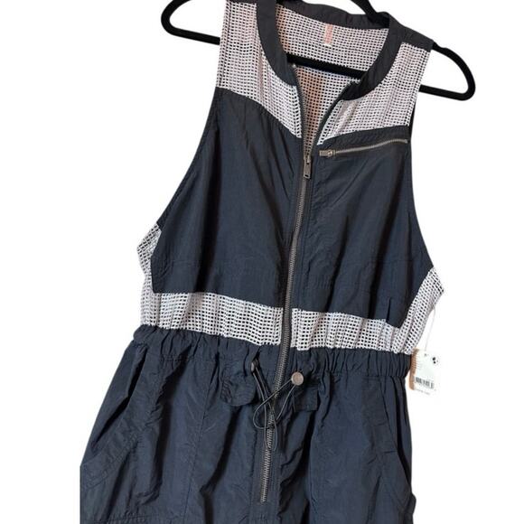 Free People Movement Inhale Jumpsuit Black
Nylon Cargo Mesh One Piece Small - Picture 3 of 7